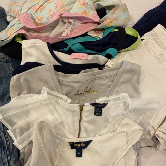 Tween Clothing Bundle - Picture 2 of 4